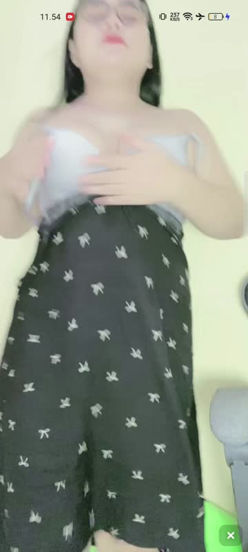 Dea moy tobrut colmek crot pejuh putih