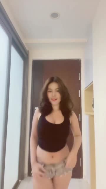 video_2026-10-10_21-11-35.mp4