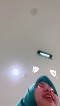 Tante Hijab Lagi Dikantor Lagi Pengen Omek.mp4
