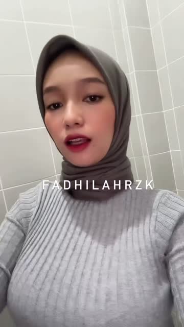 Fadhilahrzk - Join Tele @lupabelum (33).mp4