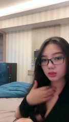 JULIA CEK IN HOTEL.mp4