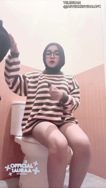 Talent Laura Update 11 - Telegram @jasverkenviralofc - Bokep Indo Viral.mp4