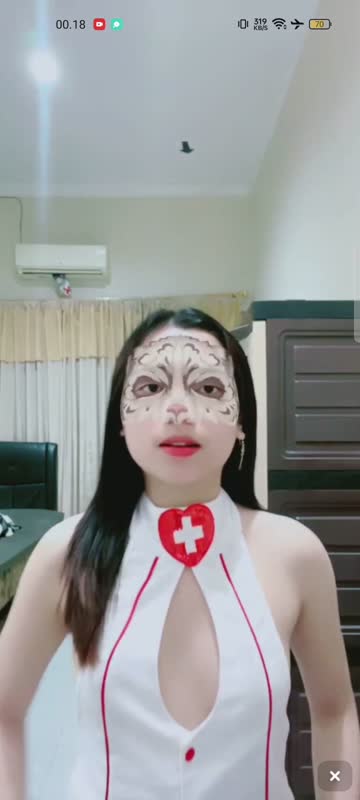 Rena cosplay suster 