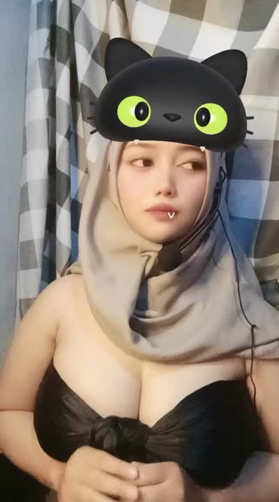 Yummyboo Mangolive spill tobrut cantiknya.mp4