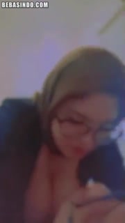 Bokep Indo Jilbab Kacamata Tobrut Pemuas Nafsu Birahi - BEBASINDO