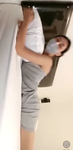 Watch Karina dan tukang pijat kepo.mp4
