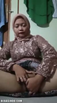 - Bokep Indo Hijab Kebaya Toket Bulat Colmek Enak