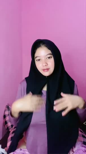 780733ef-116c-422d-bcb9-64e040c7ed9e.mp4