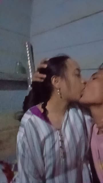 Nikmatnya Punya Pacar eSMA Rasa Daun Muda Emang Beda.mp4