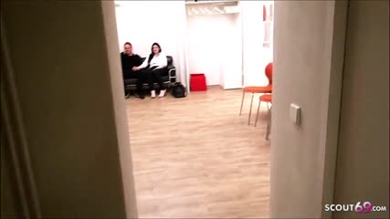 Dokter cari cara agar bisa ngentot istri orang.mp4