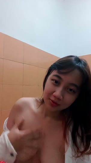 Cyra Tiktokers Manis Spill Toketnya Lepas Handuk Nih