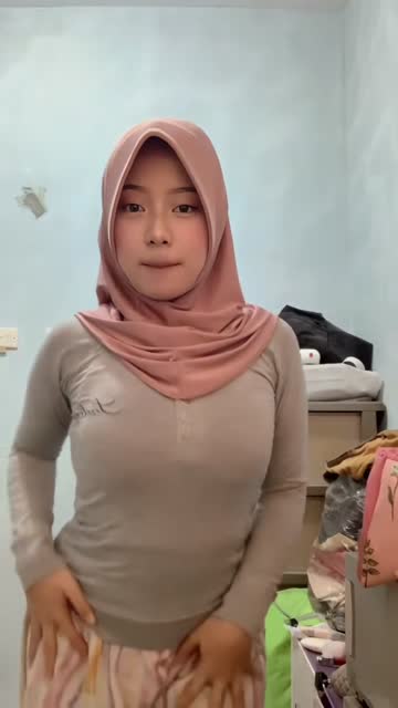 video_2026-10-07_22-30-24.mp4