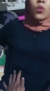 Tukang Kuli Kontol Gede Ngewe Sama Ponakan Sendiri