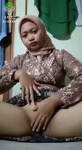 disti jilbab genit pakai kebaya colmek enak (new) X HIJABLINK-disti jilbab genit pakai kebaya colmek enak (new) jilbab colmek sekolah lidah - hijab jilbab esemah ayamkampus pawg remastetek nyusu colmek jilmek DoodStream.mp4