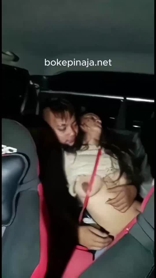 Bikin Anak Orang Mabok Trus Perk0s4 Rame2 di Mobil.mp4