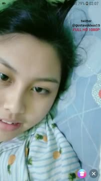 Masih ranum suka live bugil demi cuan