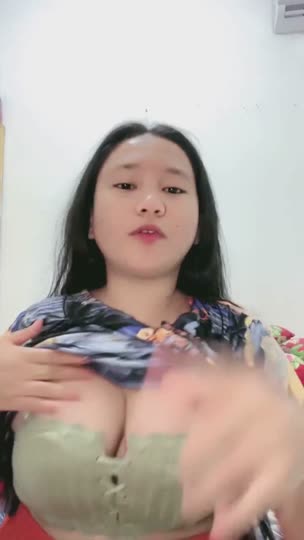 Ce Gemoy Pamer Uting Payudara Gede Masih Padet Dream.mp4