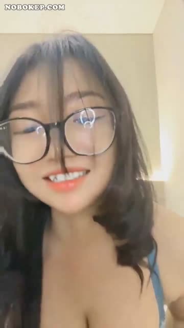 Bokep Indo Abg Cantik Kacamata Toket Gede Live