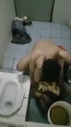 Di perkosa guru di dalam WC 