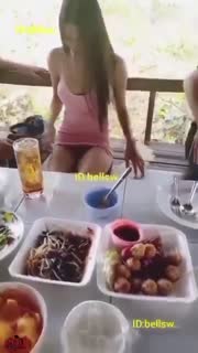 Nekat Banget Ngewe Karyawan Warung.mp4