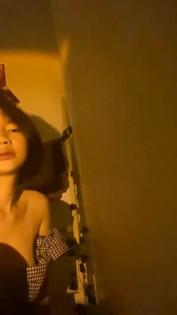 anak baik tante di ewe di hotel tele nikmatblue  (1).mp4