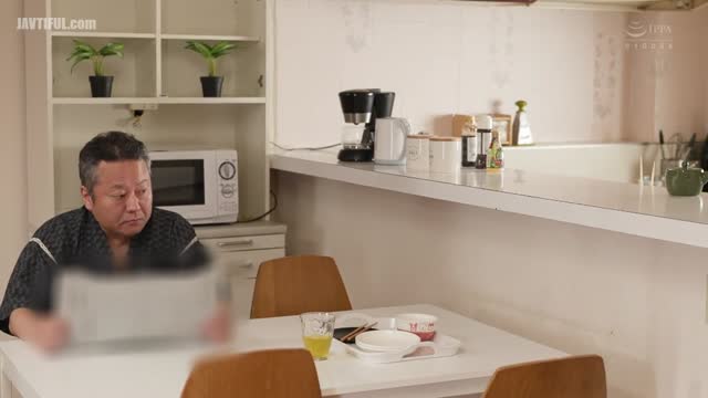 Jur 571 Suami Pergi Bisnis 5 Hari dan Di rumah Hanya berdua dengan mertua suamiku.mp4