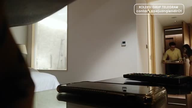 Siskaeee Prank Pelayan Hotel