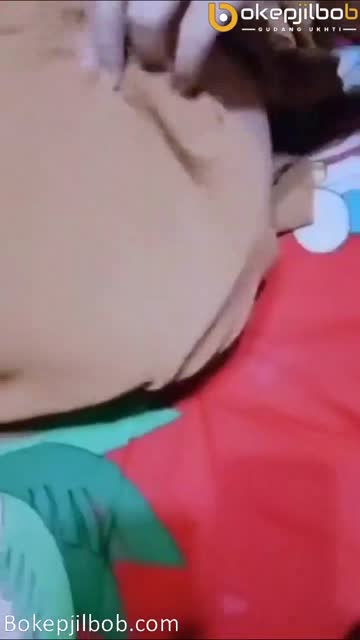195 Bangunin Bude Suruh Nungging Bentar - bokepjilbob.com.mp4