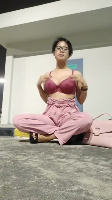 Siskaeee Eksib - Join Tele @lupabelum (32).mp4