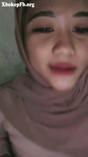ukhi jilbab live bugil colmek mukanya bikin sange