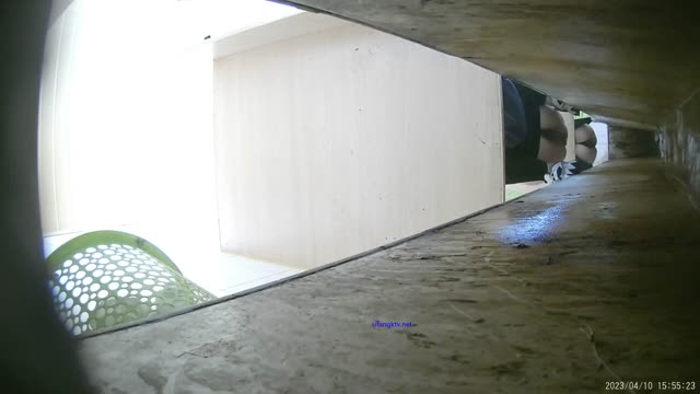 [53] Ngintip Toilet Bersama 1