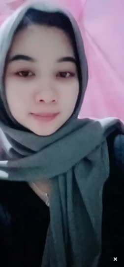 Suami Tidur,Istri Sibuk Spill Spill StreamUP.mp4