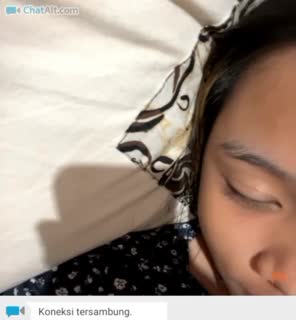 Ome Tv Cewek Sange Mainin Susu Gesek Uting