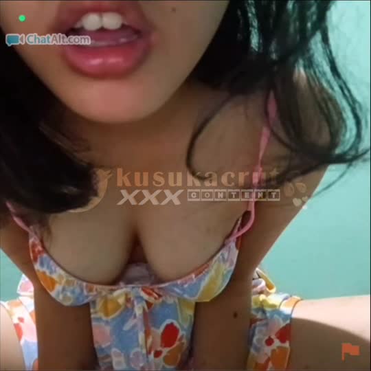 OME TEMBOK HIJAU Uting pink muka sange mp4-Download Video - Metr.mp4