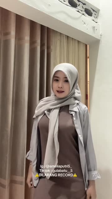 Amelia Putri TikTok Exclusive - Join Tele @lupabelum (28).mp4