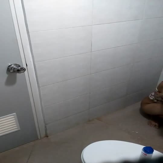 Ngintip cewek indo sexy mandi di hotel 4 - Tnaflix.com.mp4