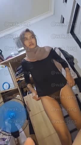 Tudung 333 - Join Tele @lupabelum (14).mp4