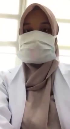 Bu Dokter Mau Spill Apa Yah.mp4
