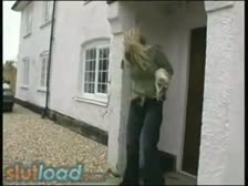Sneakypee__Teen_girl_desperately_pees_standing…_ThisVid.com.mp4