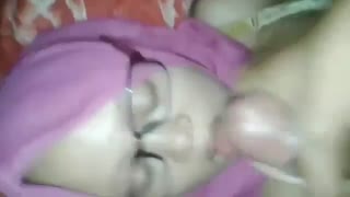 Video Bokep Crot Di Muka Hijab Kacamata - Kamar Bokep