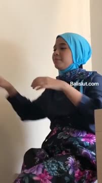 Bunda Jilbab Bilangnya Mau ke Kondangan Tapi Malah Ketemuan Sama Mantan