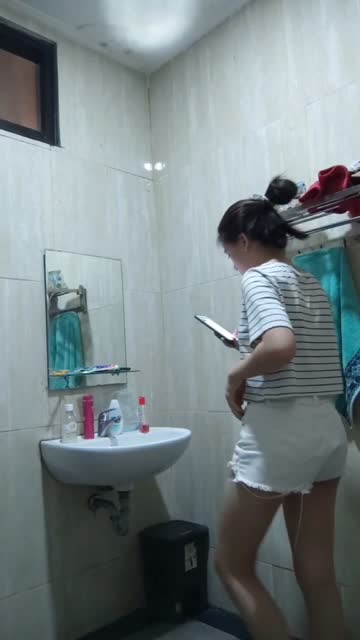 0207c4db-8045-4fdf-bcca-be05c168ce93.mp4