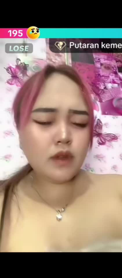 Dellacute makin berani mancur di live tiktok