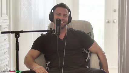 salah_masuk_ruang_podcast.mp4.mp4