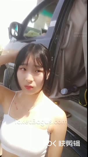 iQLp69yRg-Watch_Cewe_cina_disuruh_kulum_kontol_pinggir_jalan_crot_dimulut_-_Veev.to.mp4