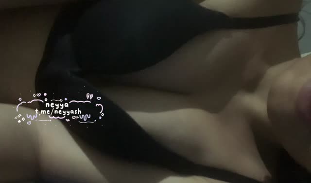 Siswi smp neyya cantik body bagus pap tt lalu colmek desah full percakapan part 2.mp4