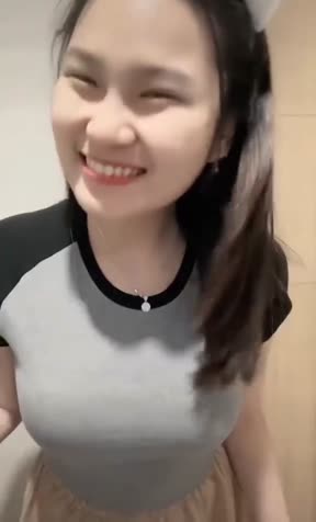 Verllyaling - Join Tele @lupabelum (12).mp4