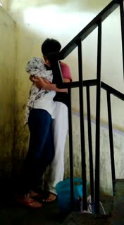 hijab nyepong di tangga - vidxlr.top