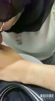 Hijab belajar nyepong.mp4