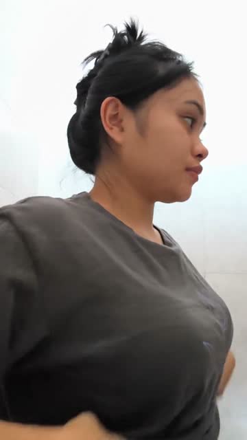 ttnya gde sblah.mp4